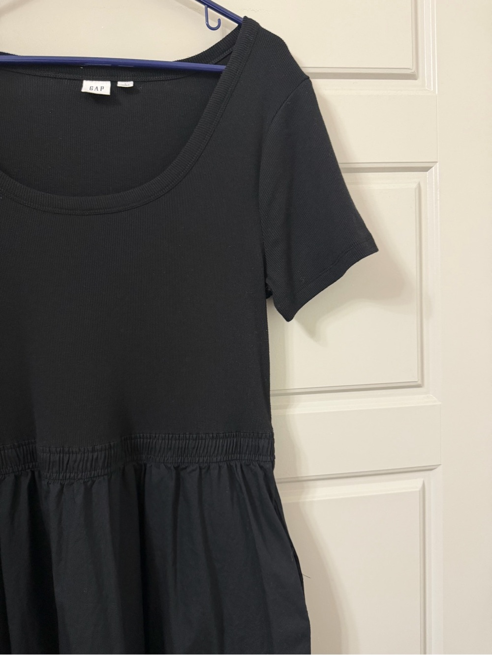 Classic Black Women’s Midi Dress - Gap